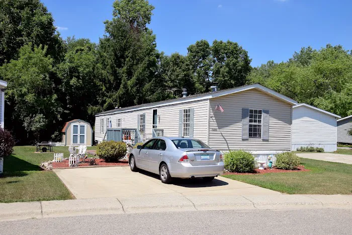 Brighton Village Manufactured Home Community Picture 2