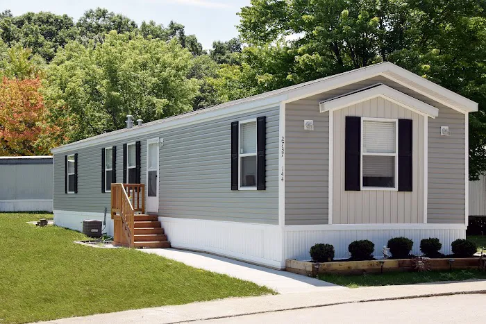 Brighton Village Manufactured Home Community Picture 10