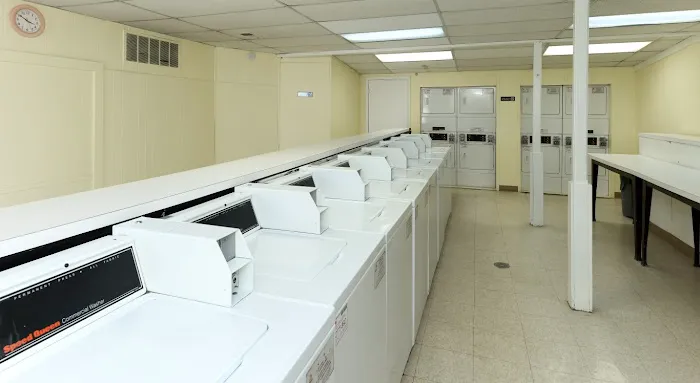 Kensington Place Mobile Home Park Picture 1