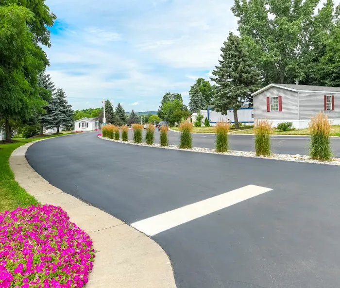 Kensington Place Mobile Home Park Picture 10