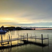 Peachie's Lakeside Camping ico