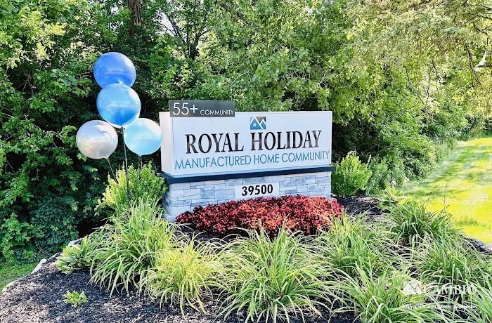 Royal Holiday MHC (Active Living 55+) Picture 4