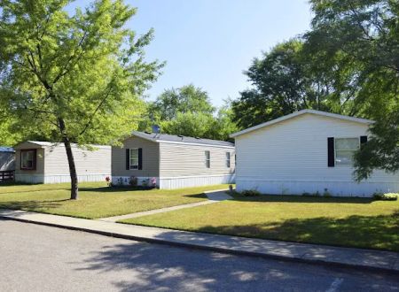 Metro Commons Manufactured Home Community