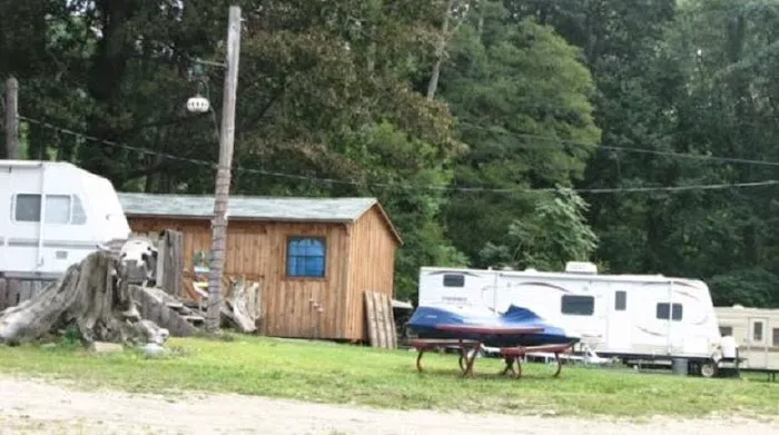 DJ's Campground Picture 1