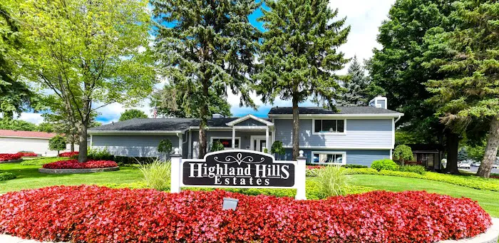 Highland Hills Picture 6