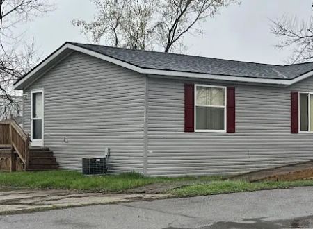 Royal Village Mobile Home Community