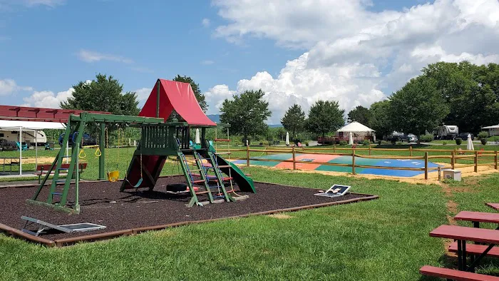 Spacious Skies Campgrounds - Shenandoah Views Picture 5