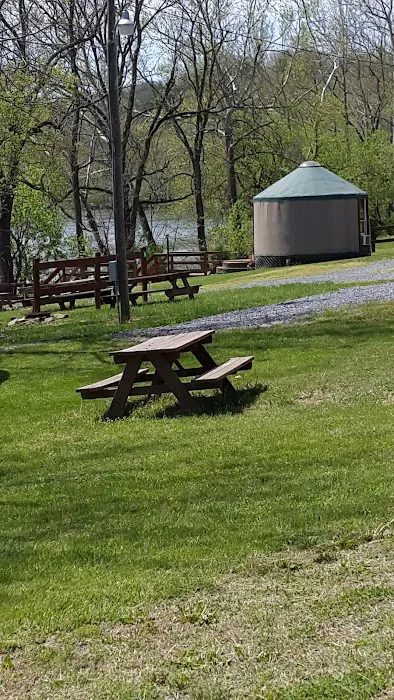#1 Rock Tavern River Kamp Picture 9