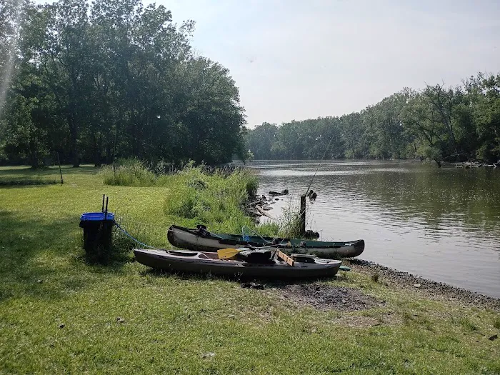 Huron River Mobile Home Park Picture 9