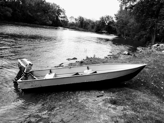 Huron River Mobile Home Park Picture 6