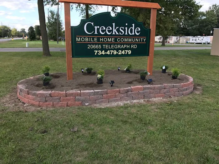 Creekside Estates Mobile Home Community Picture 4