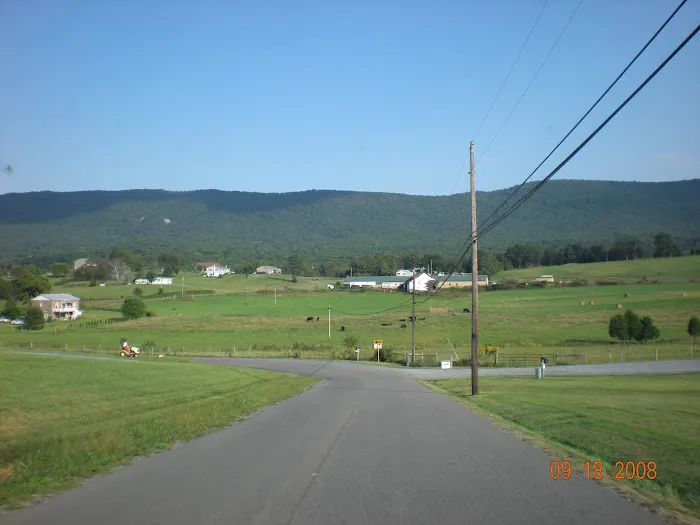 Harrisonburg / Shenandoah Valley KOA Holiday Picture 3