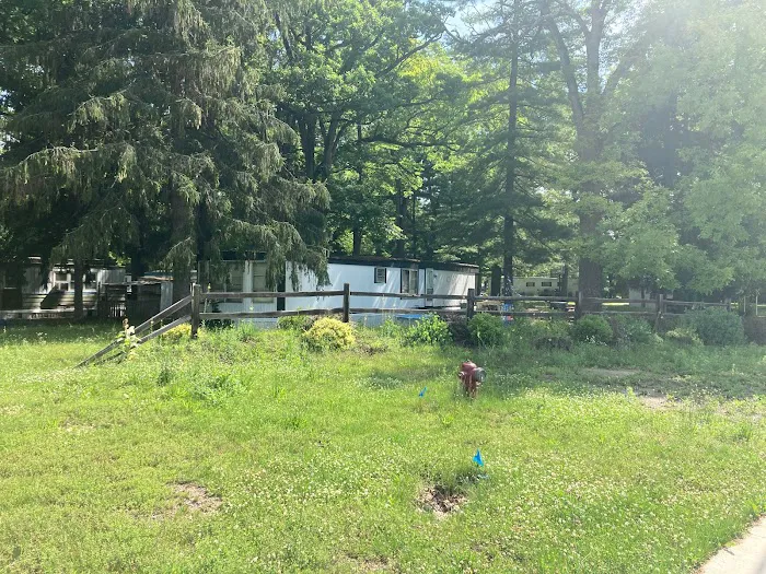 Winslow Mobile Home Park Picture 4