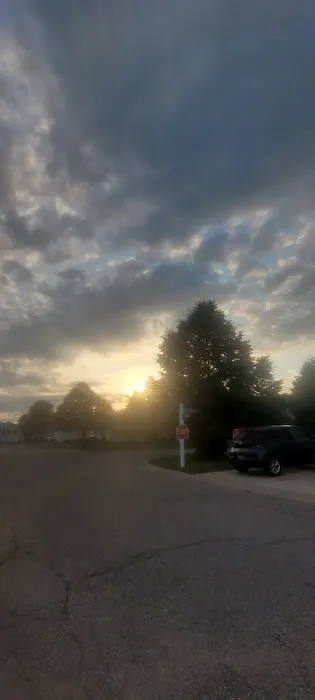 Sunset Ridge Picture 8