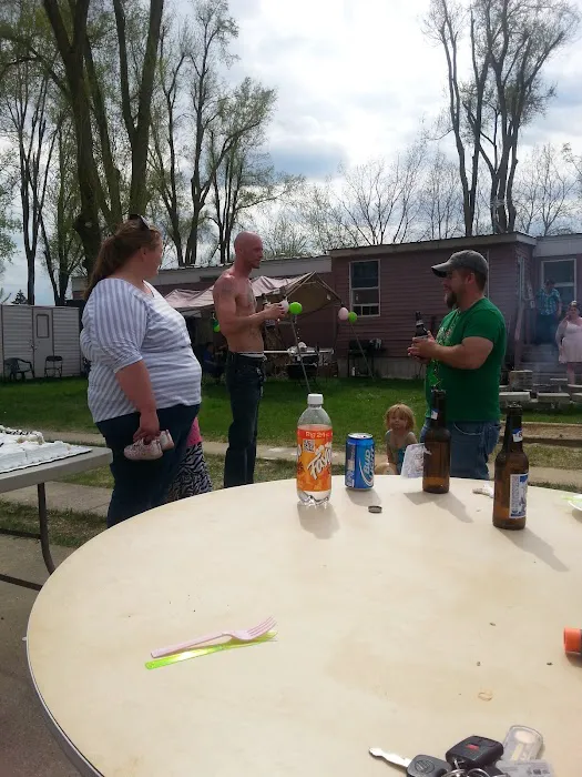 Barry's Resort & Mobile Home Prk Picture 3
