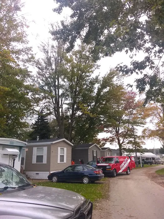 Gun Lake Manufactured Housing Community Picture 7