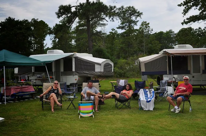 Camp Cardinal RV Resort Picture 5