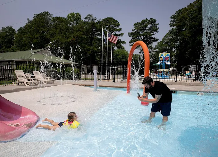 Camp Cardinal RV Resort Picture 9