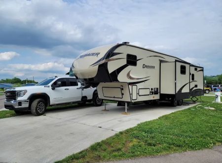 Tucker's Landing RV Park by Morningstar Marinas
