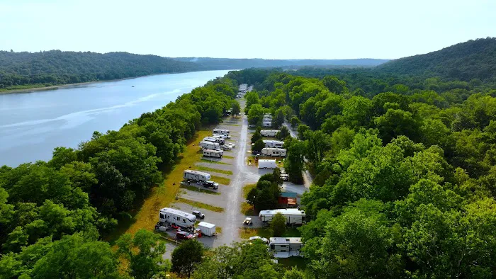 The Landing at Bear Creek RV Park & Campground Picture 2