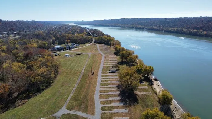 Riverfront RV Park Picture 4