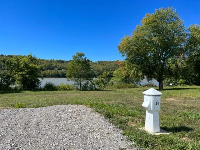 Riverfront RV Park Picture 2
