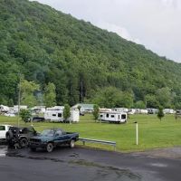 Eagle's Nest Campground ico