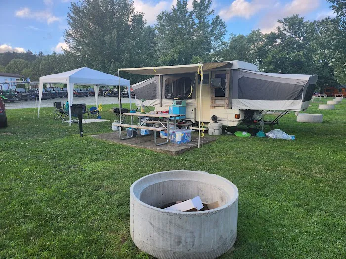 Mountain Pines Campground Picture 6