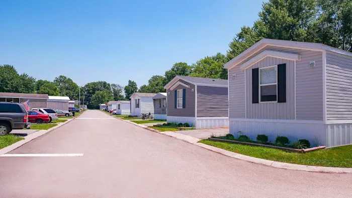 Maplewood Manufactured Home Community Picture 2