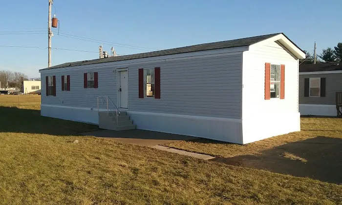 Creekside Village Mobile Home Community Picture 2