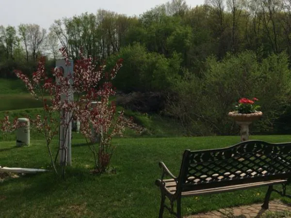 Hartland Meadows/AJR Home Sales Picture 4