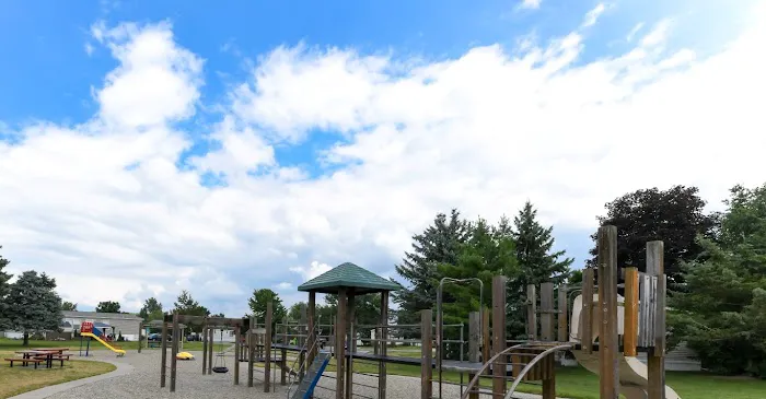 Commerce Meadows MHC Picture 7