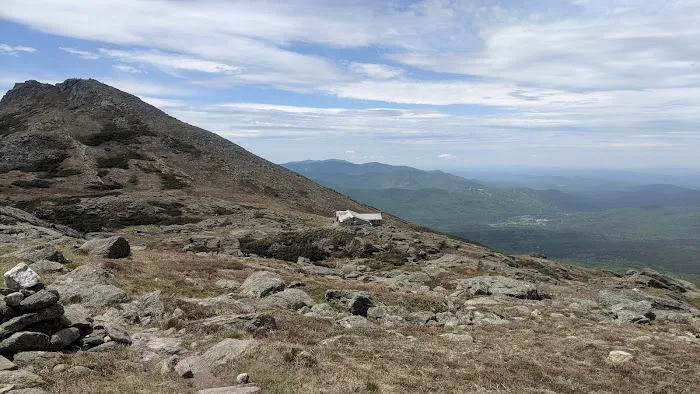 Lakes of the Clouds Hut Picture 9