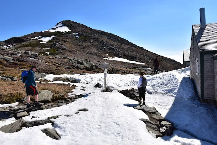 Lakes of the Clouds Hut Picture 3
