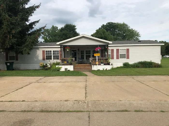 Alan's Mobile Home Park Picture 5