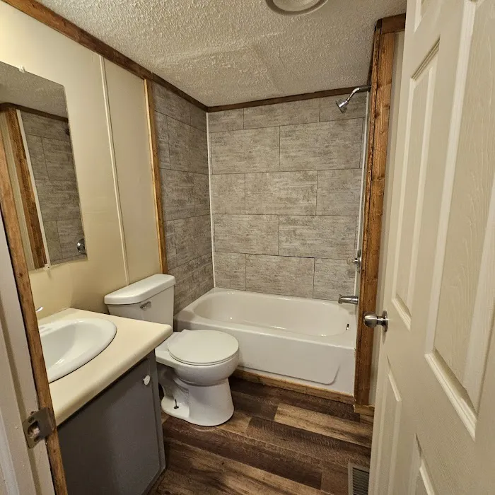 Evergreen Mobile Home Community Picture 4