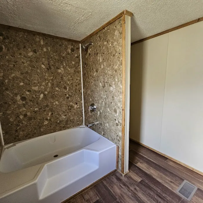 Evergreen Mobile Home Community Picture 8