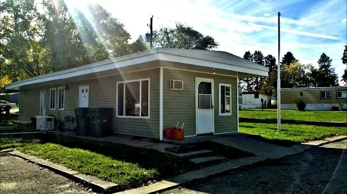 Evergreen Mobile Home Community Picture 3