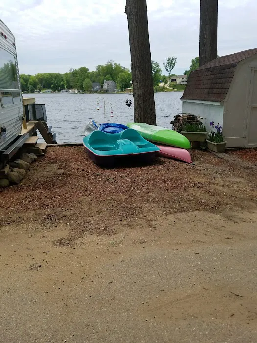 Selkirk lake Mobile-Park and Campground Picture 8