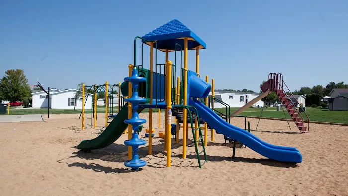 Country Meadows Village Picture 7