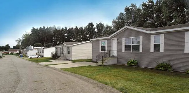 Dover Farms Manufactured Home Community Picture 1