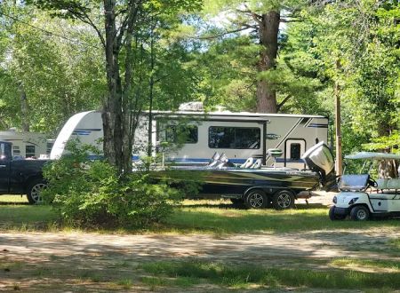 Four Seasons Family Camping Area