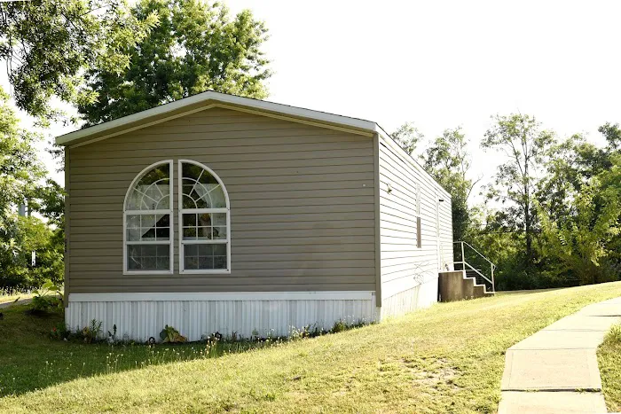 Hillcrest Pointe Mobile Home Park Picture 8