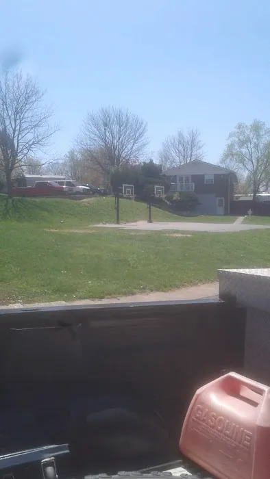 Mosbys Pointe Mobile Home Park Picture 1