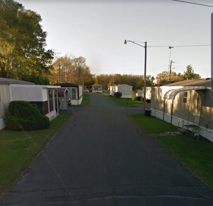 Stoney Pike Mobile Home Park Picture 2