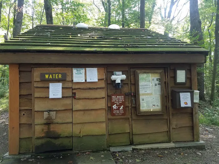 Cow Run Shelters Picture 6
