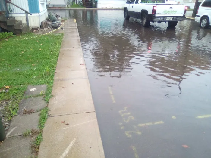Brookville Mobile Home Park Picture 3
