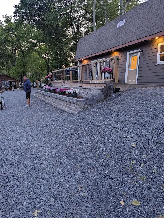 Creekside Campground Picture 1