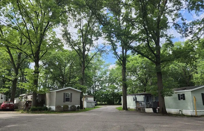Maplewood Village MHC Picture 1