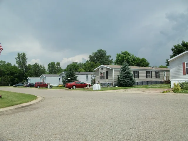 Country Meadows Manufactured Home Community Picture 3
